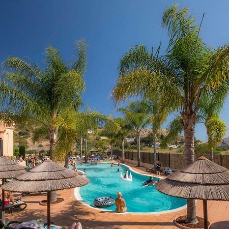 Luz Casas- Bayluz Apart,Pool,Beach, Tennis, Wifi,Aircon Exteriör bild